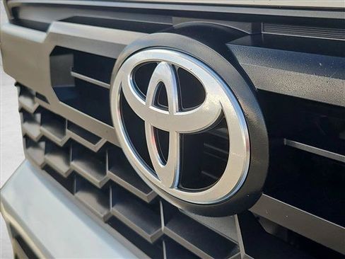 Certified 2025 Toyota Tacoma TRD Sport AWD/4WD image 29