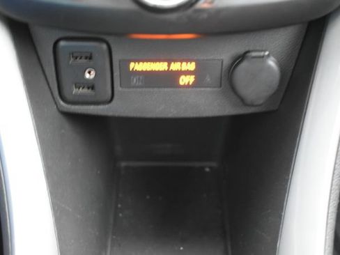 Used 2019 Chevrolet Trax LT w/ LT Convenience Package AWD/4WD image 29