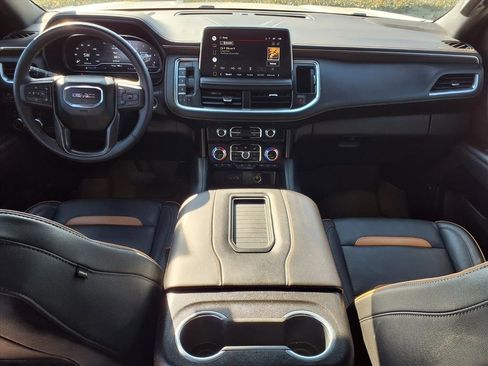 Used 2022 GMC Yukon AT4 image 9