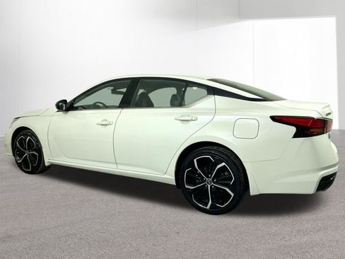 Used 2024 Nissan Altima 2.5 SR image 31