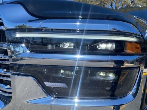 Used 2025 RAM 2500 Limited image 18