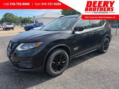 Used 2017 Nissan Rogue SV