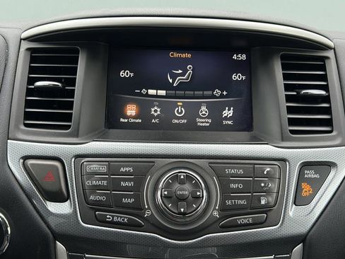 Used 2020 Nissan Pathfinder SL image 31