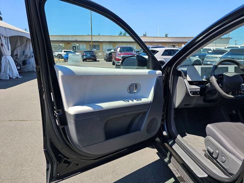 Used 2024 Hyundai Ioniq 5 SEL RWD image 18