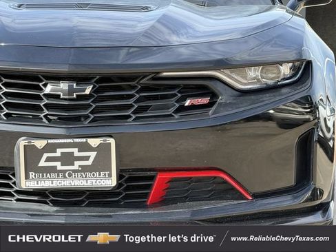 Used 2022 Chevrolet Camaro LT RWD image 4