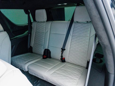 Used 2025 Cadillac Escalade V AWD/4WD image 47