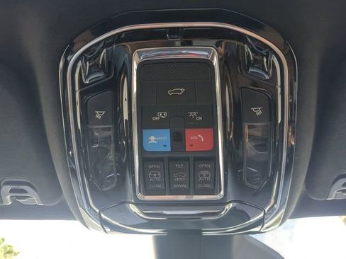 Used 2024 Jeep Grand Wagoneer L Series III w/ Rear Seat Video Group 1 AWD/4WD image 25