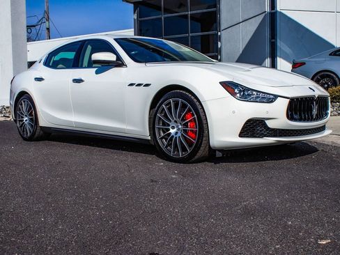 Used 2017 Maserati Ghibli S Q4 image 3
