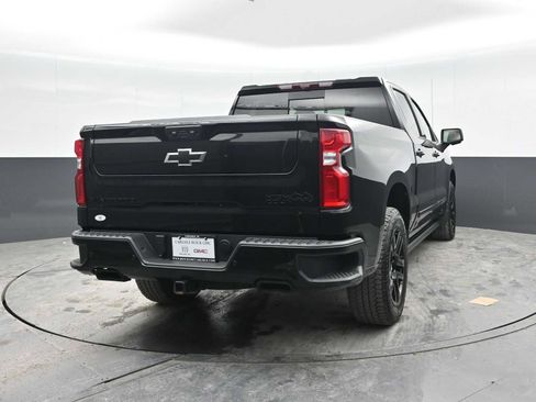 Used 2025 Chevrolet Silverado 1500 High Country w/ Midnight Edition AWD/4WD image 9
