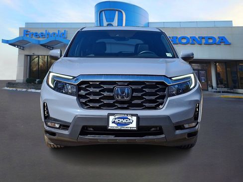 Used 2023 Honda Passport EX-L image 2