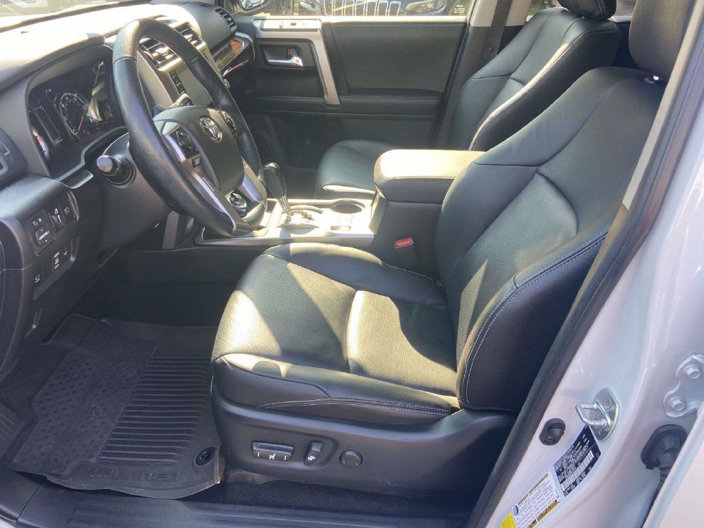 Used 2024 Toyota 4Runner Limited AWD/4WD image 22