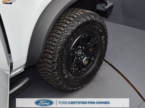 Certified 2024 Ford Bronco Wildtrak image 15