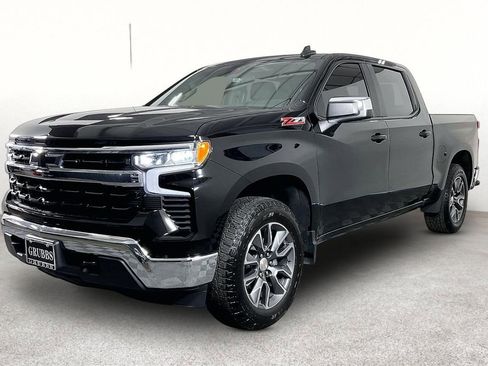 Used 2024 Chevrolet Silverado 1500 LT AWD/4WD image 15