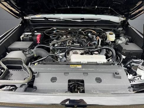 Certified 2025 Toyota Tacoma SR5 AWD/4WD image 79