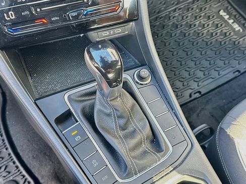 Used 2026 Volkswagen Jetta Sport FWD image 18