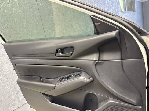 Used 2023 Nissan Altima 2.5 S FWD image 33