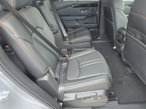 New 2025 Honda Pilot TrailSport image 23