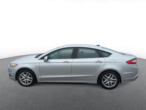 Used 2014 Ford Fusion SE image 5