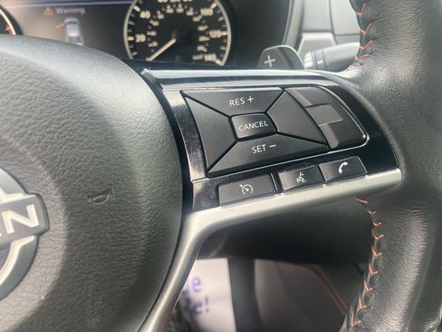 Used 2024 Nissan Altima 2.5 SR FWD image 25