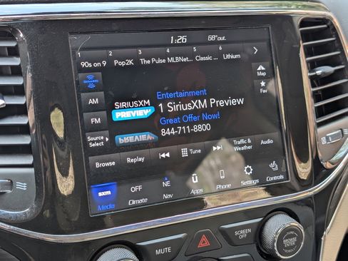 Used 2021 Jeep Grand Cherokee Limited image 30