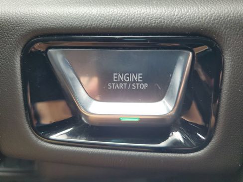 Used 2025 GMC Yukon Denali AWD/4WD image 26