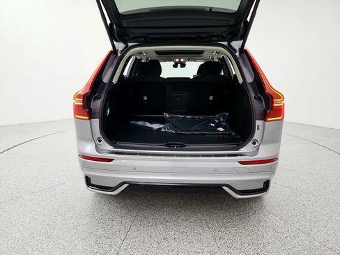 New 2026 Volvo XC60 B5 Plus w/ Protection Package Premier AWD/4WD image 15