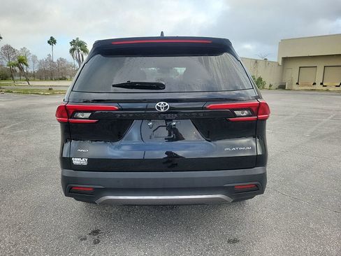 Used 2024 Toyota Grand Highlander Platinum image 9