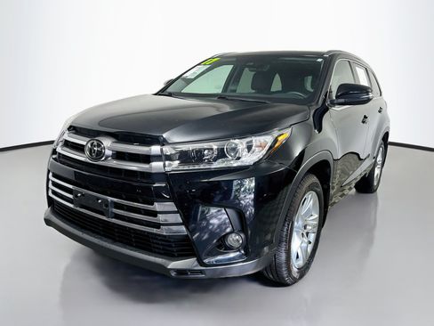 Used 2017 Toyota Highlander Limited FWD image 10