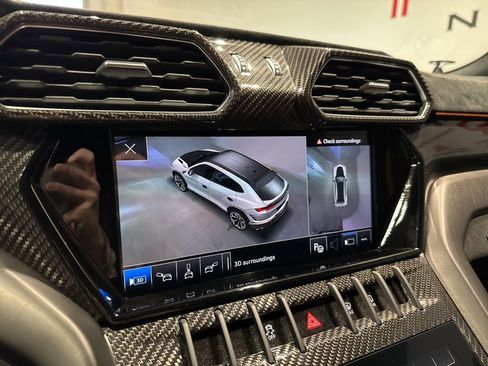 Used 2023 Lamborghini Urus Performante image 50