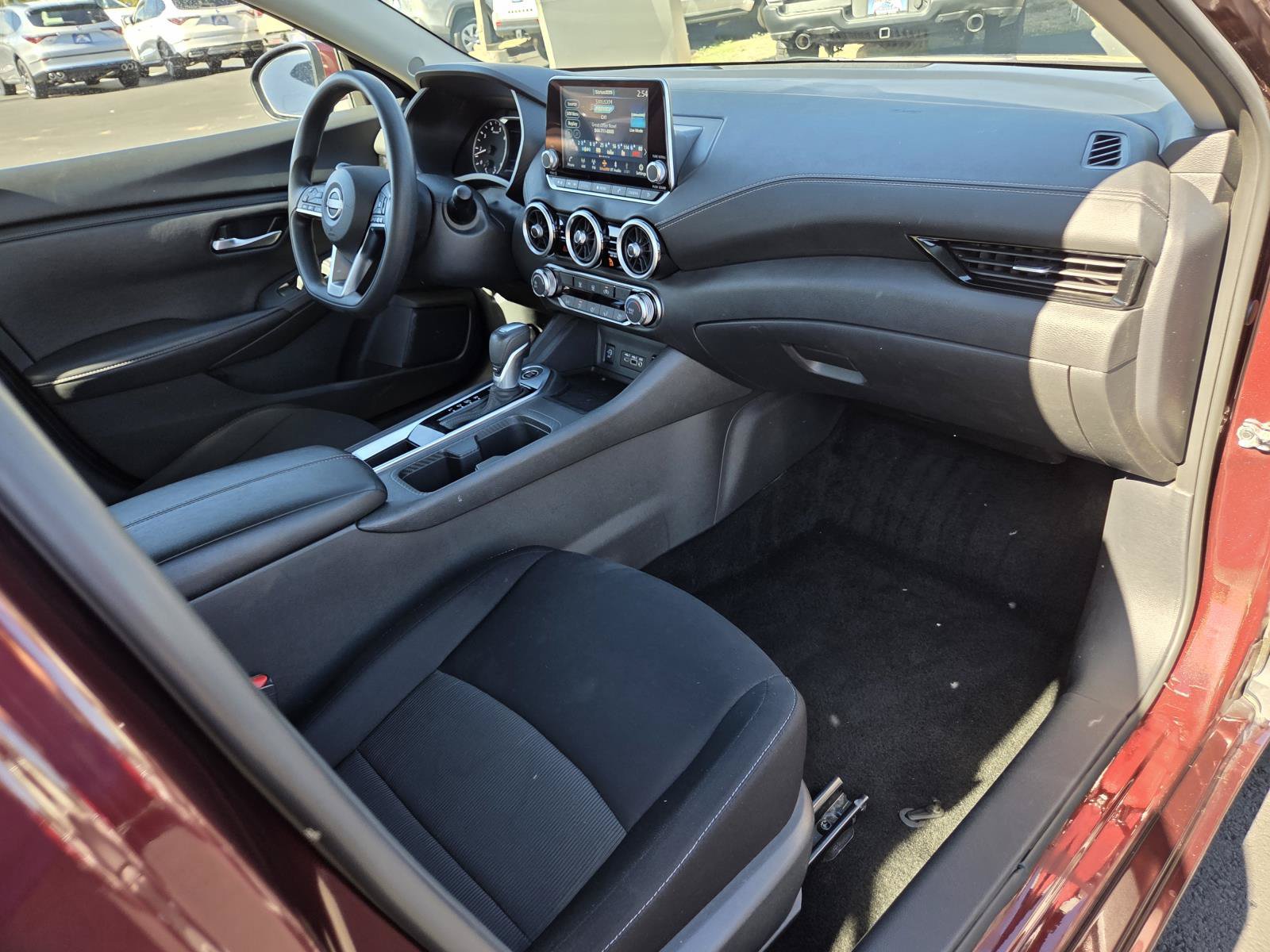 Used 2025 Nissan Sentra SV FWD image 21