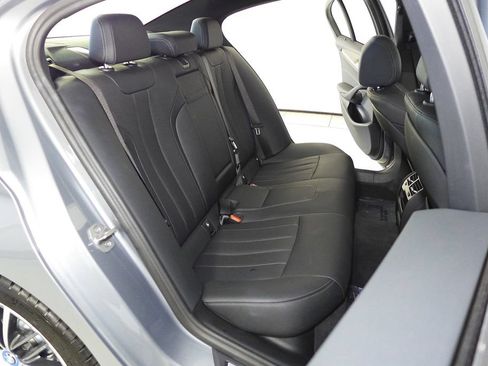 Used 2023 BMW 530e RWD image 20