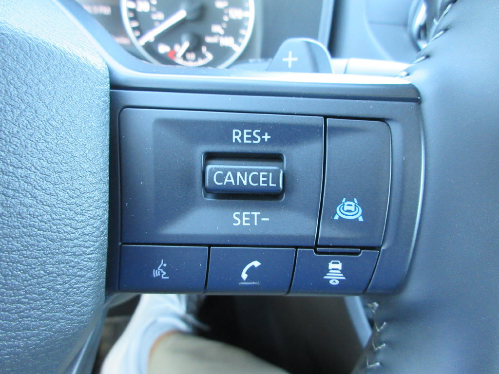 Used 2026 Nissan Rogue SV AWD/4WD image 26