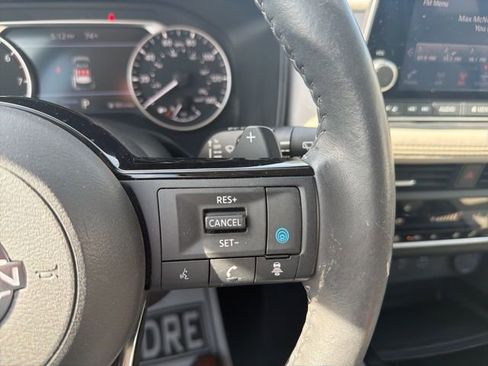 Used 2023 Nissan Rogue SV w/ SV Premium B Package FWD image 20