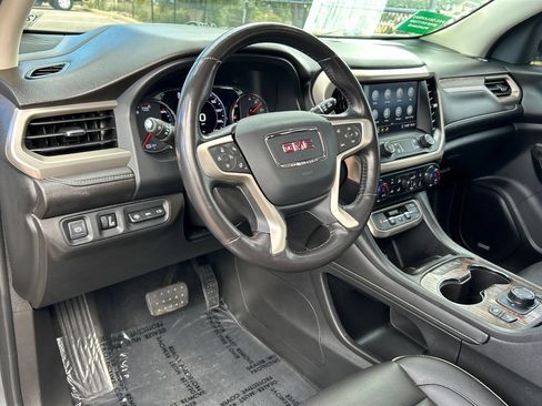 Used 2020 GMC Acadia Denali w/ Technology Package AWD/4WD image 8
