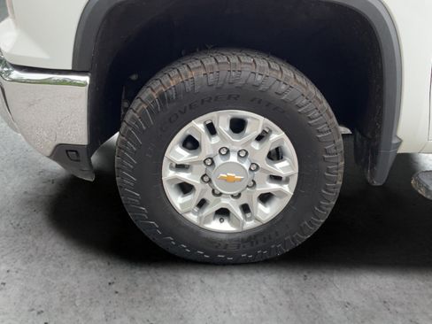 Certified 2024 Chevrolet Silverado 2500 LT AWD/4WD image 24