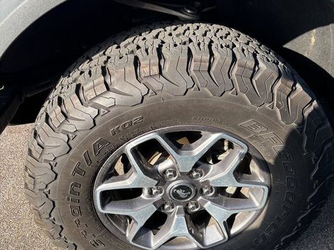 Used 2023 Ford Bronco Badlands AWD/4WD image 4