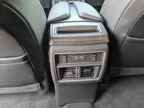 Certified 2024 Nissan Murano Platinum w/ Cargo Package FWD image 19