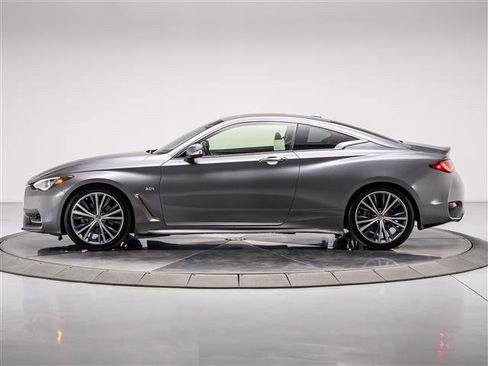 Used 2019 INFINITI Q60 3.0t Luxe w/ Essential Package RWD image 2