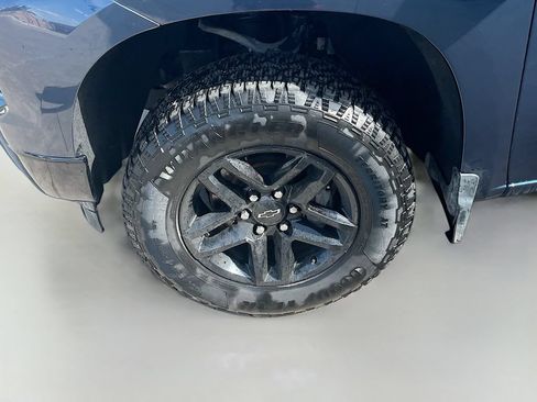 Used 2022 Chevrolet Silverado 1500 LT Trail Boss w/ Convenience Package II AWD/4WD image 33