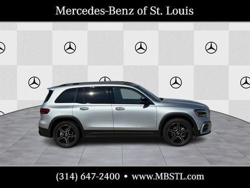 Certified 2025 Mercedes-Benz GLB 250 4MATIC image 2