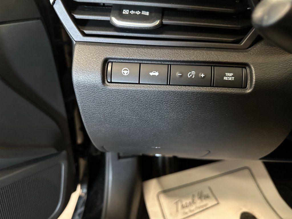 Used 2023 Nissan Altima 2.5 SL AWD/4WD image 18