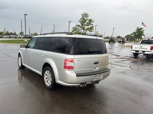 Used 2011 Ford Flex SE w/ Trailer Tow Pkg Class III FWD image 4