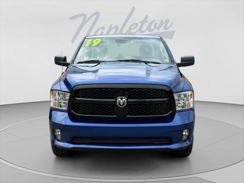 Certified 2019 RAM 1500 Express w/ Express Value Package AWD/4WD image 9