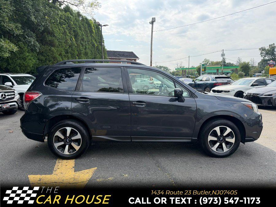 Used 2017 Subaru Forester 2.5i Premium w/ All-Weather Package AWD/4WD image 6