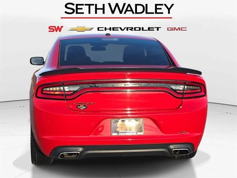 Used 2020 Dodge Charger SXT w/ Blacktop Package image 7