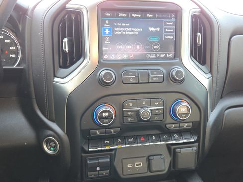 Used 2021 Chevrolet Silverado 1500 LT Trail Boss w/ Convenience Package II image 20