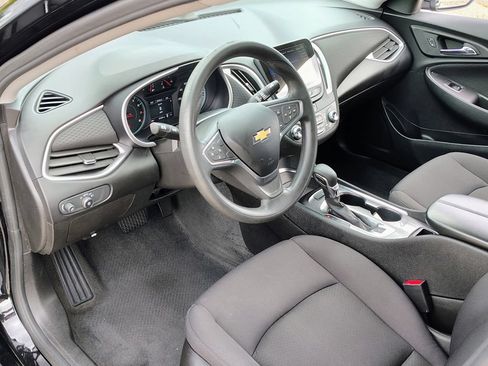 Used 2022 Chevrolet Malibu LT FWD image 15