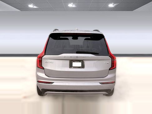 New 2026 Volvo XC90 T8 Ultra w/ Protection Package AWD/4WD image 9