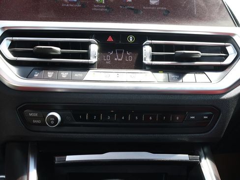 Used 2022 BMW M4 xDrive Competition AWD/4WD image 28