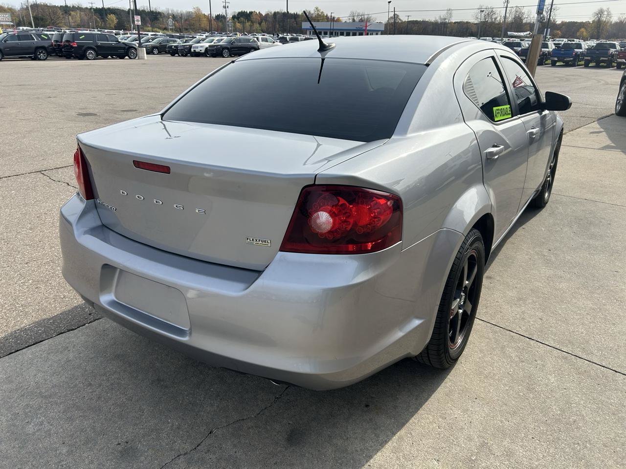 Used 2014 Dodge Avenger SE w/ Quick Order Package 27Z SE V6 FWD image 5